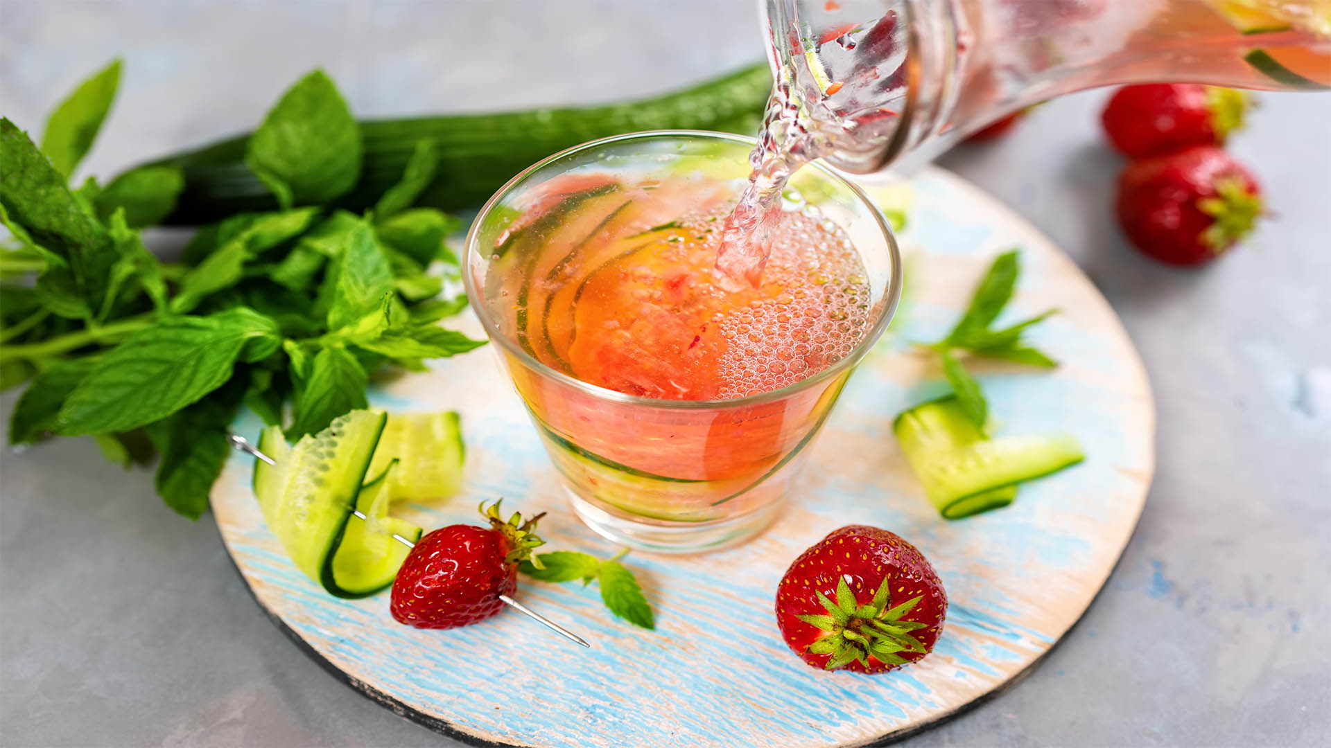 Bobajoy Bluberry Cucumber Berry Moctail